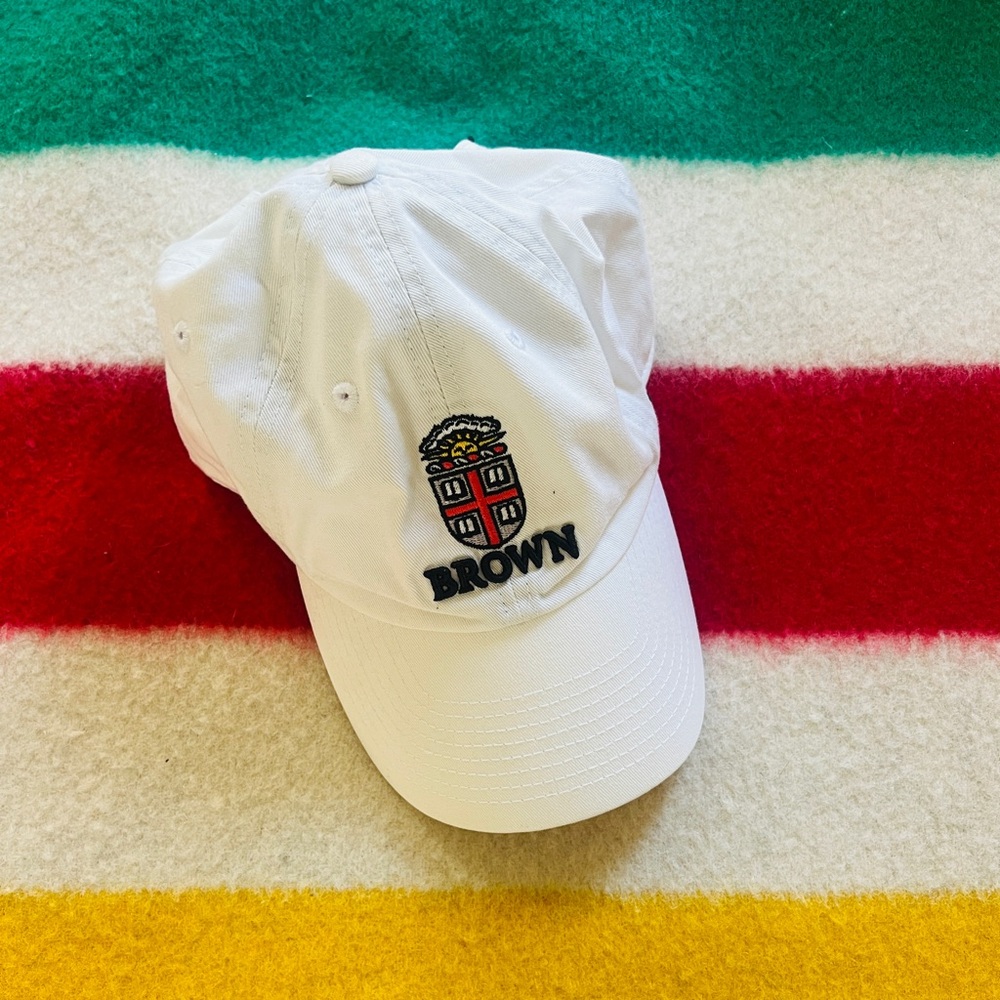 Brown University Hat 🐻